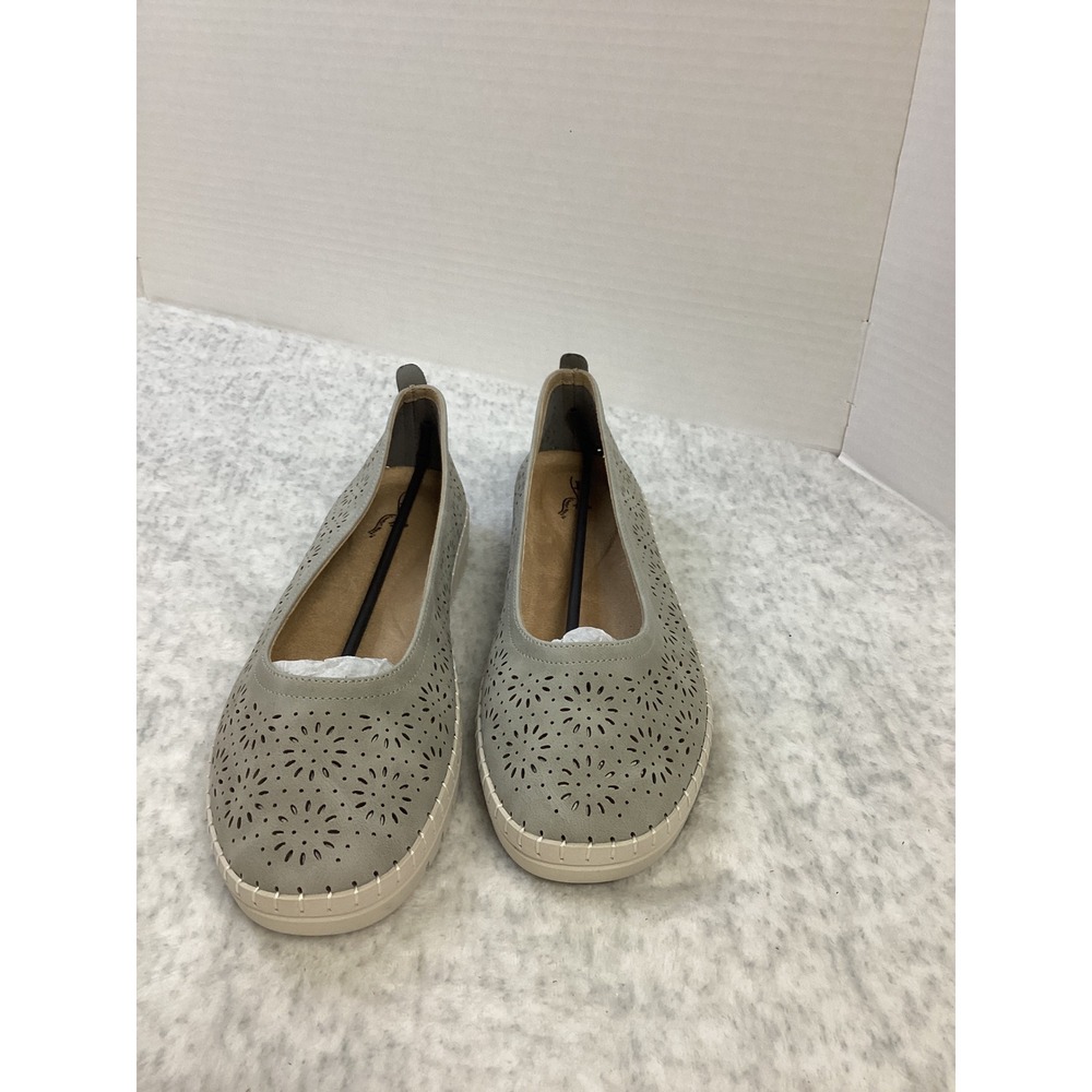 Easy Street Women Laser Cut Floral Perforated Slip On Comfort Flats Grey Size 11